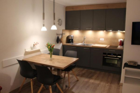 4104 Stilvoll eingerichtetes Studio mit Suedbalkon